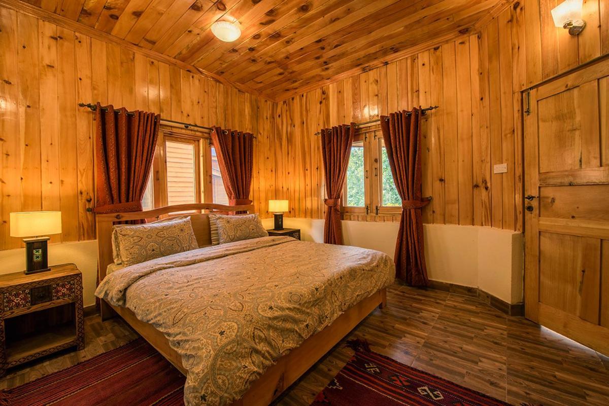 Arcadian Sprucewoods Hotel Shogran Екстериор снимка