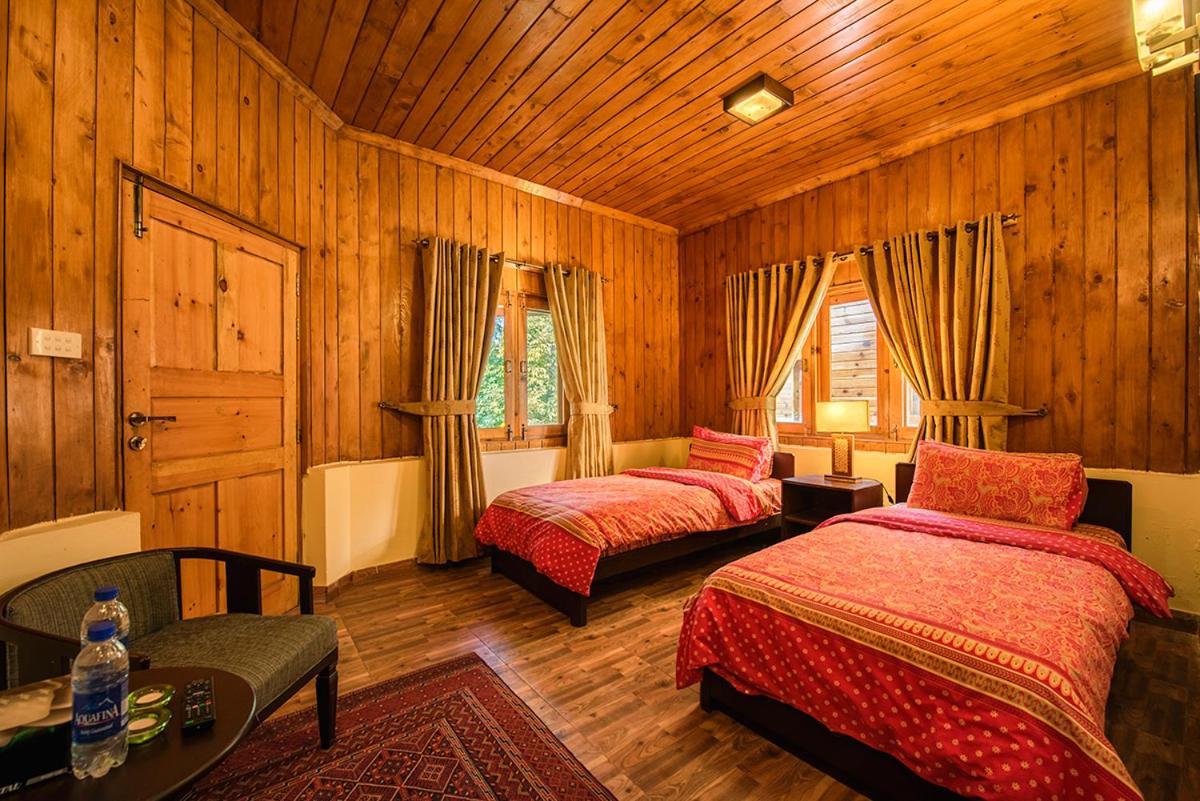 Arcadian Sprucewoods Hotel Shogran Екстериор снимка