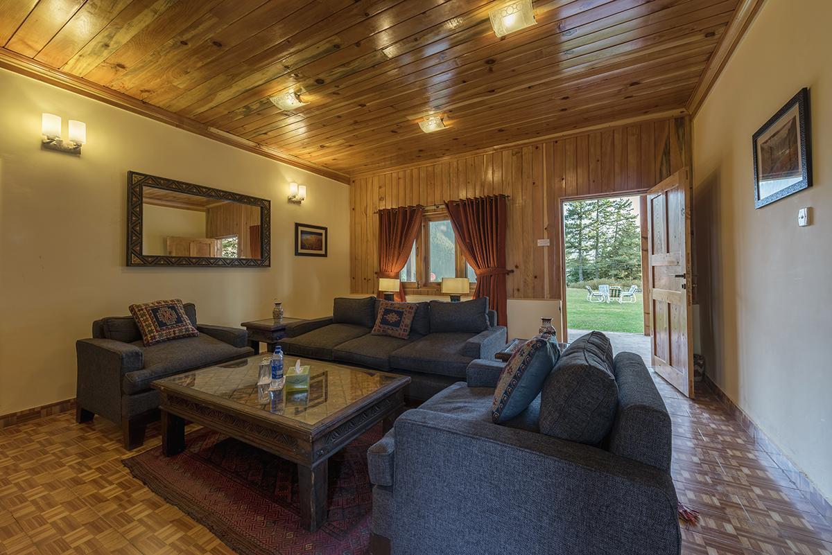 Arcadian Sprucewoods Hotel Shogran Екстериор снимка