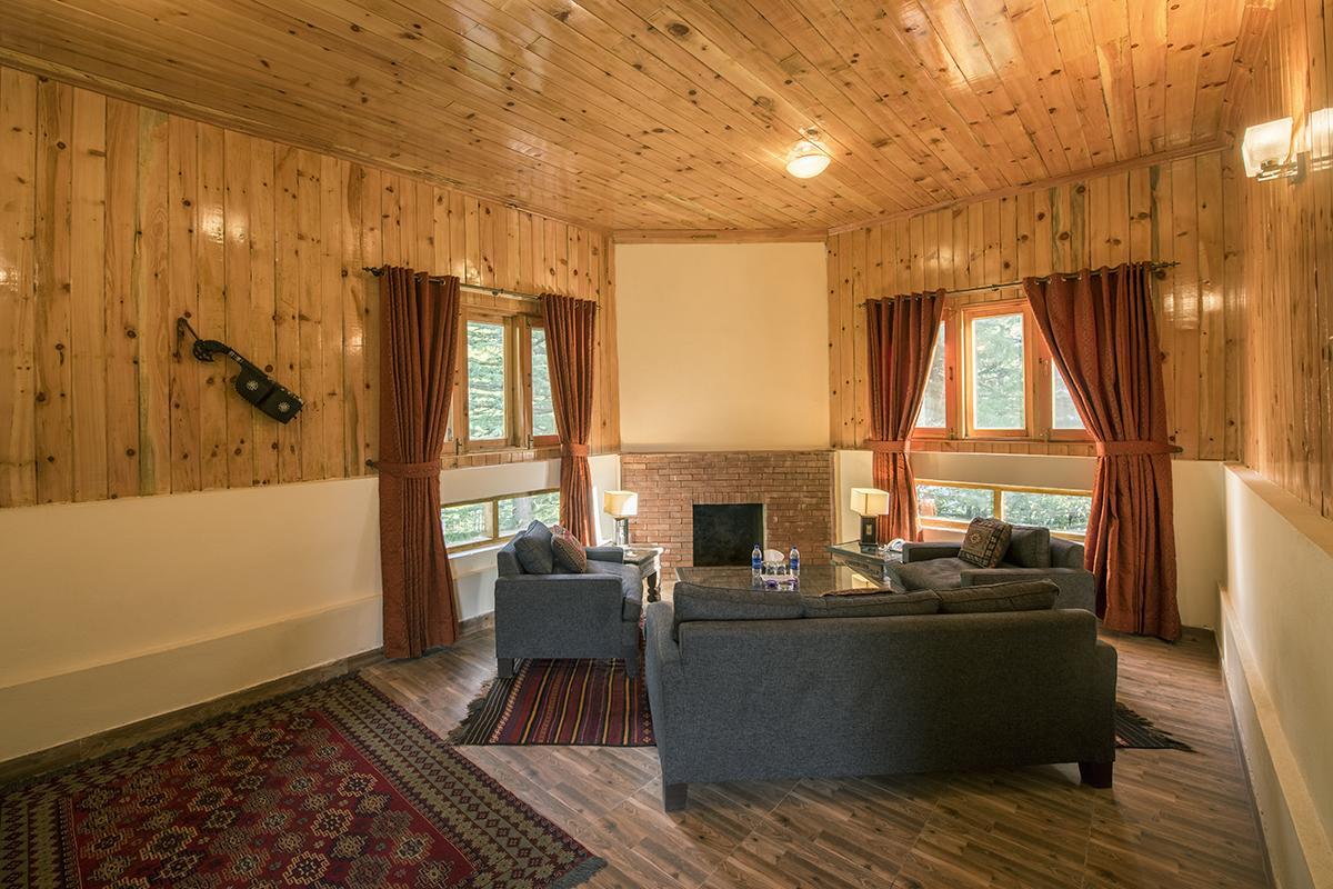 Arcadian Sprucewoods Hotel Shogran Екстериор снимка