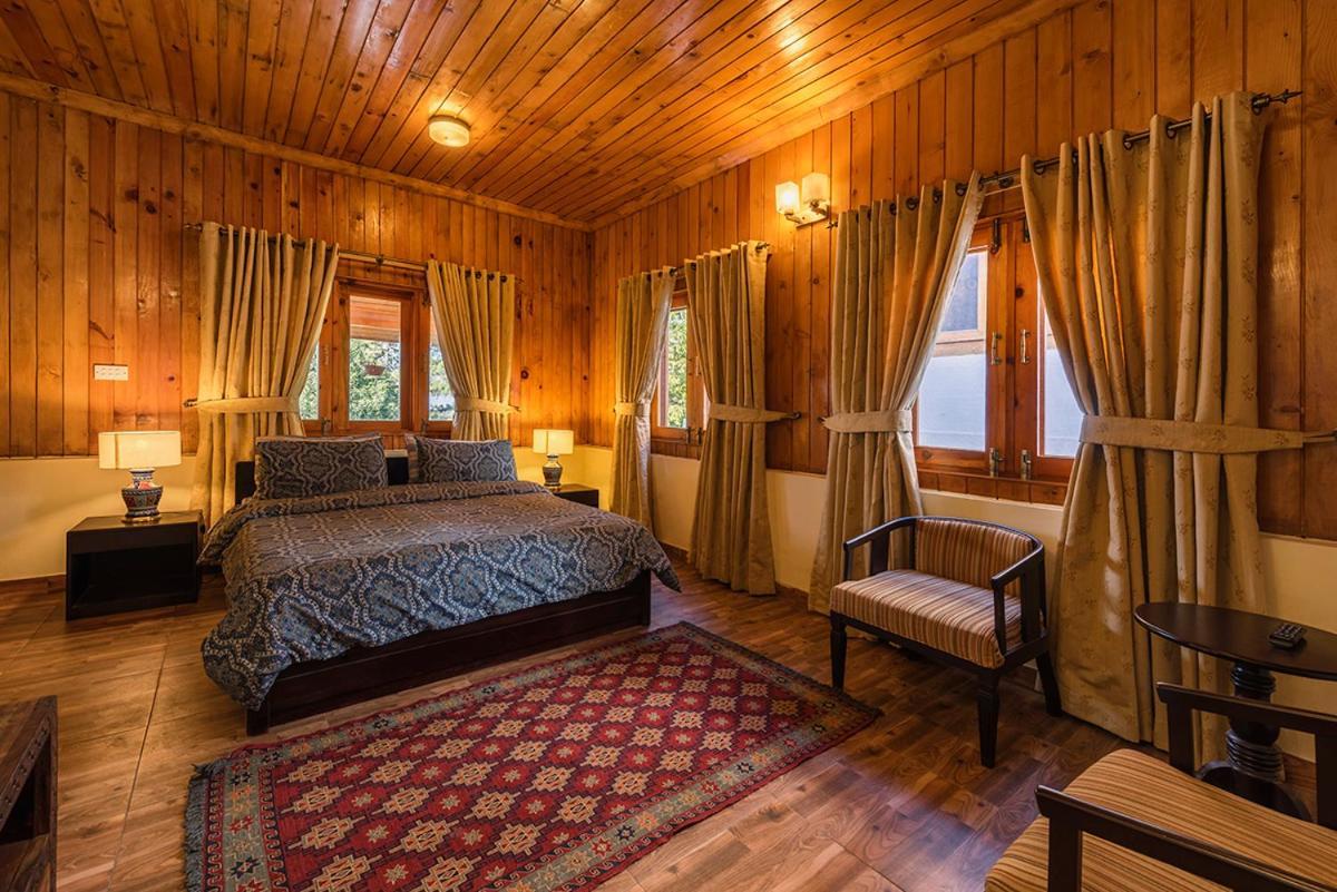 Arcadian Sprucewoods Hotel Shogran Екстериор снимка