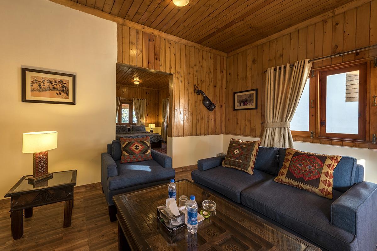 Arcadian Sprucewoods Hotel Shogran Екстериор снимка