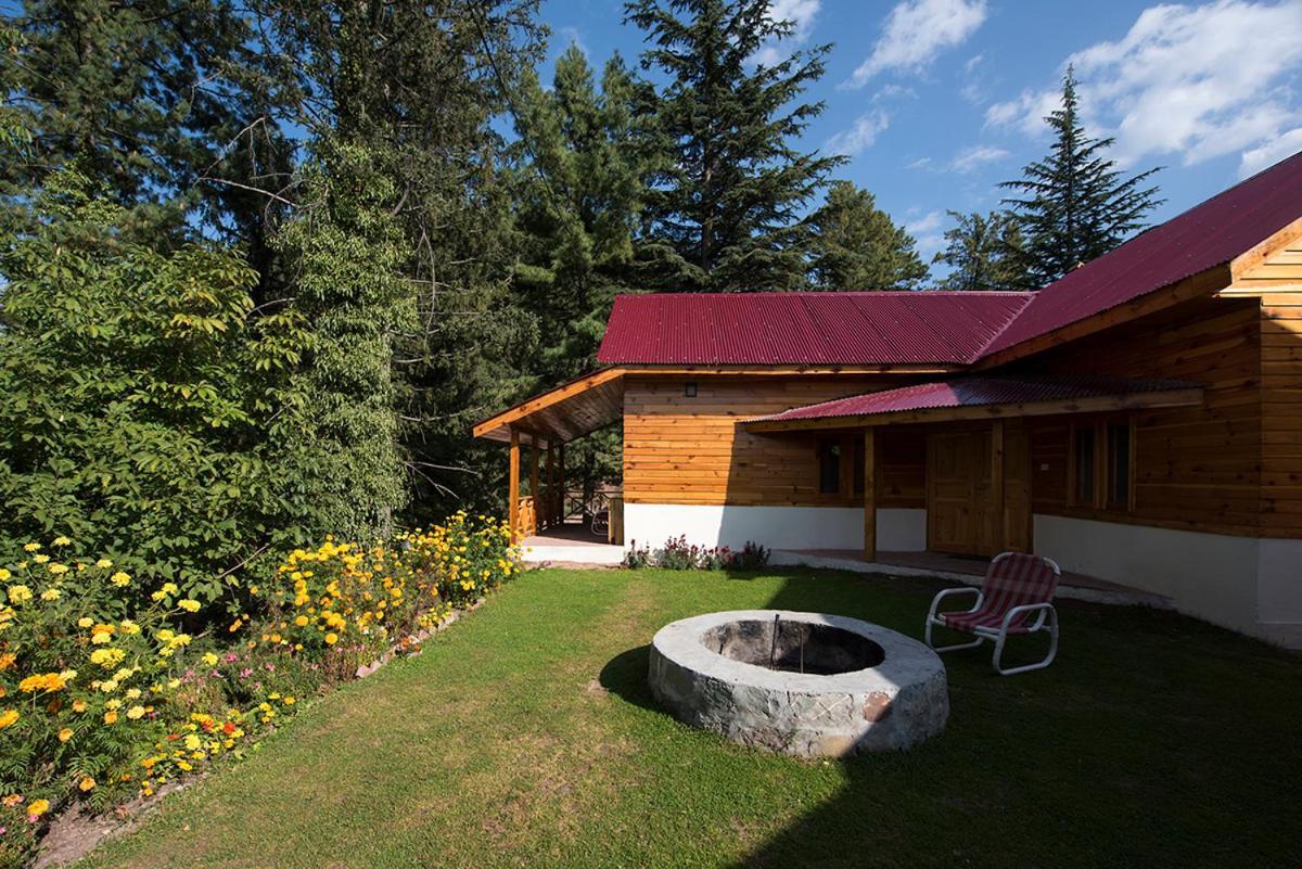 Arcadian Sprucewoods Hotel Shogran Екстериор снимка