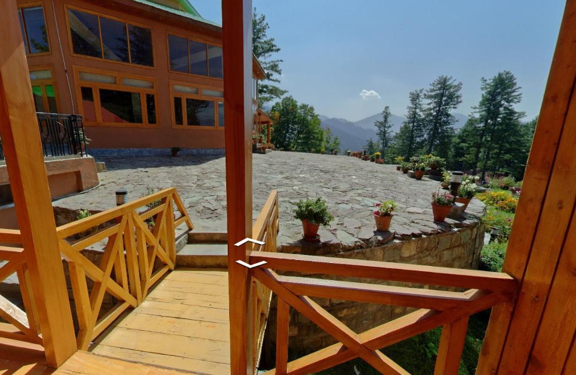 Arcadian Sprucewoods Hotel Shogran Екстериор снимка