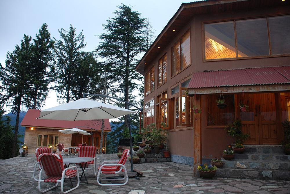 Arcadian Sprucewoods Hotel Shogran Екстериор снимка